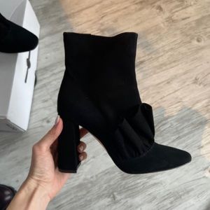Zara learher ankle boots